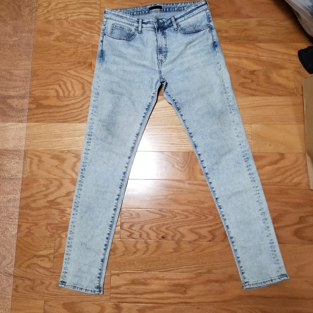 2 for $25 Uniqlo Men Jeans W 33 / L 34